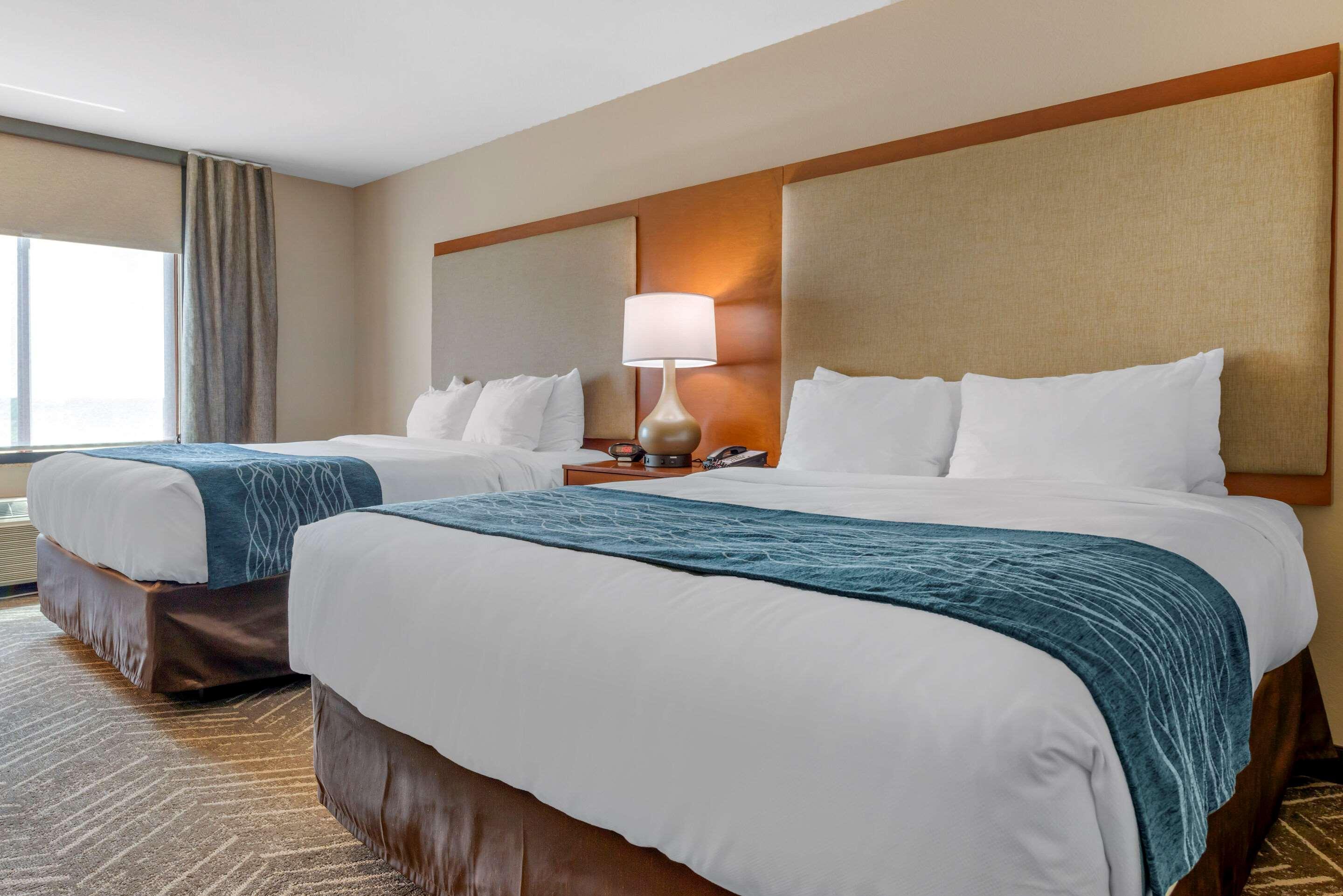 Comfort Inn & Suites Mountain Iron And Virginia Esterno foto
