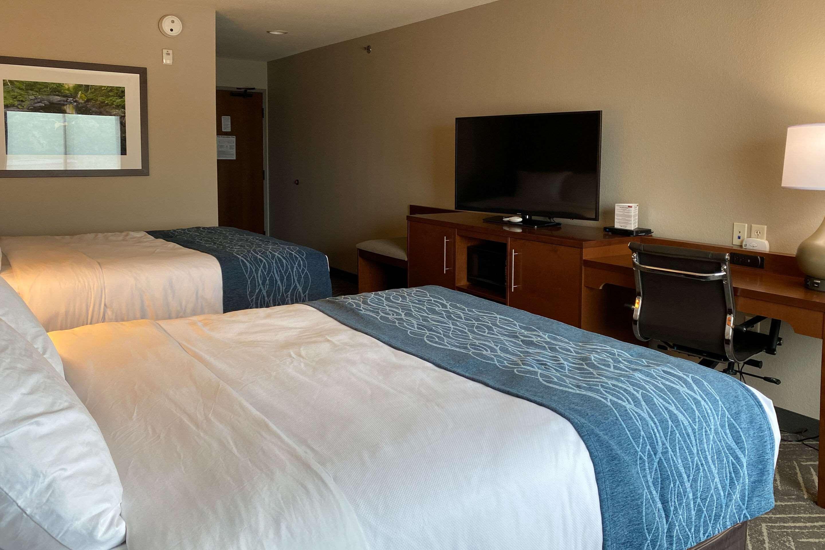 Comfort Inn & Suites Mountain Iron And Virginia Esterno foto