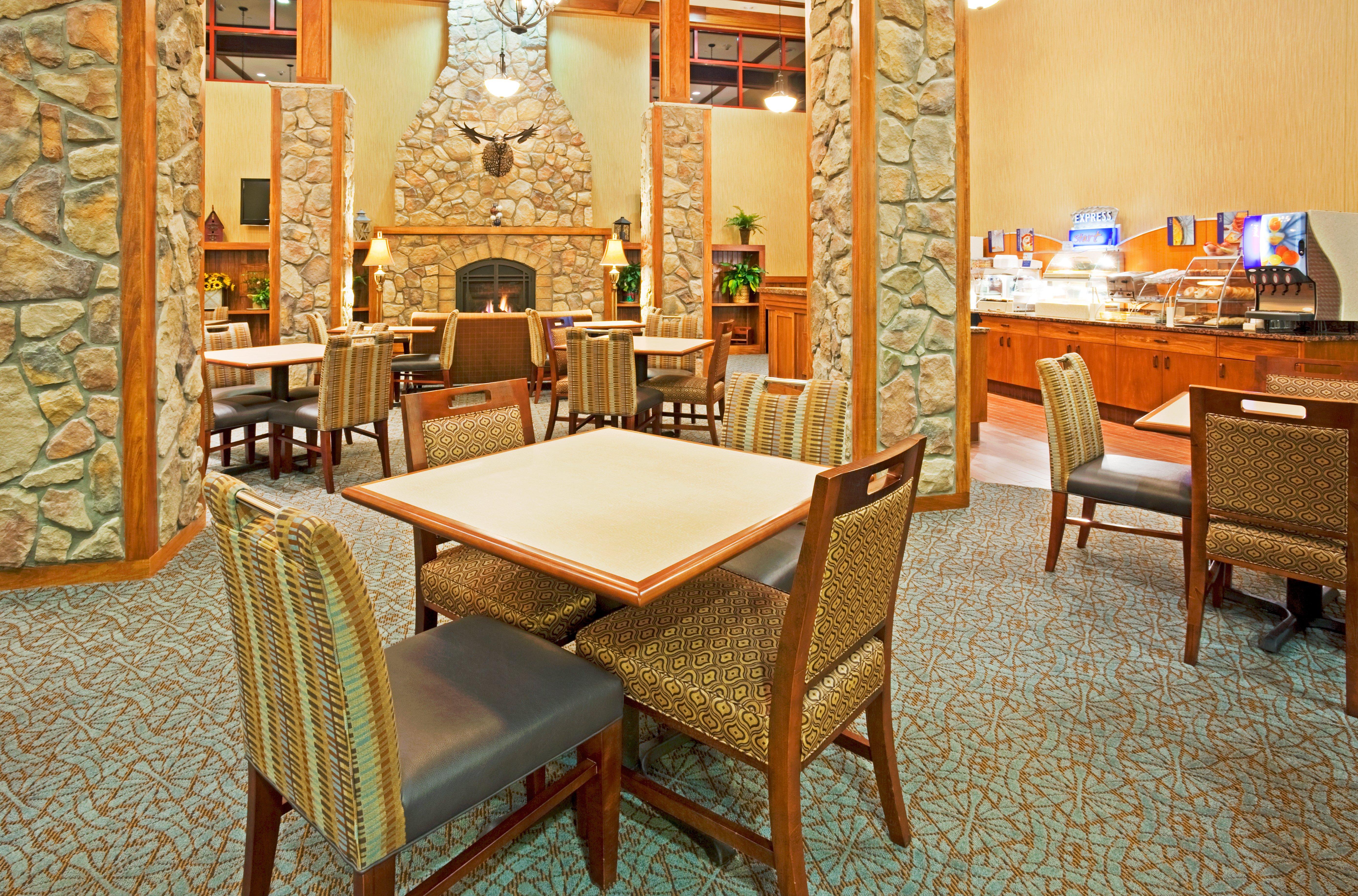 Comfort Inn & Suites Mountain Iron And Virginia Esterno foto