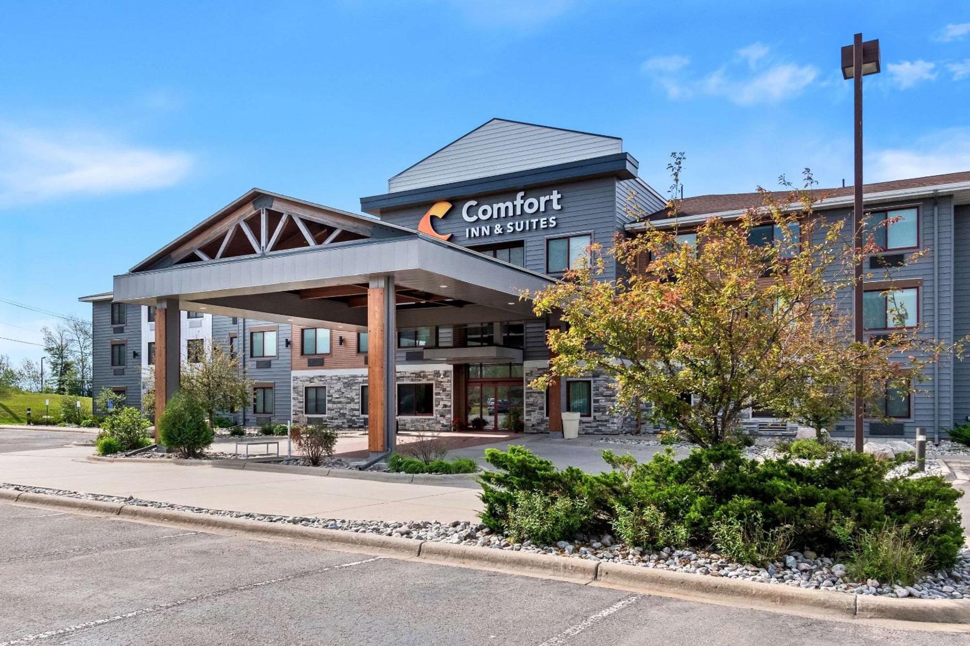 Comfort Inn & Suites Mountain Iron And Virginia Esterno foto