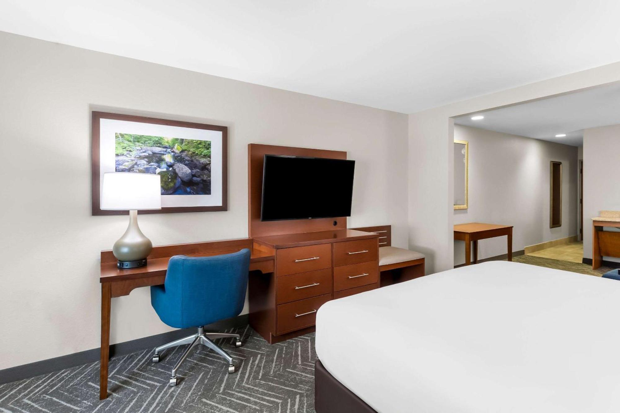 Comfort Inn & Suites Mountain Iron And Virginia Esterno foto